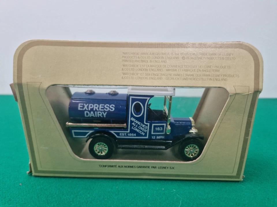 1:35 Matchbox Modelos de Antaño Y-3 Azul 1912 Ford Modelo T Tanker en Caja #1 Foto 3 de 4