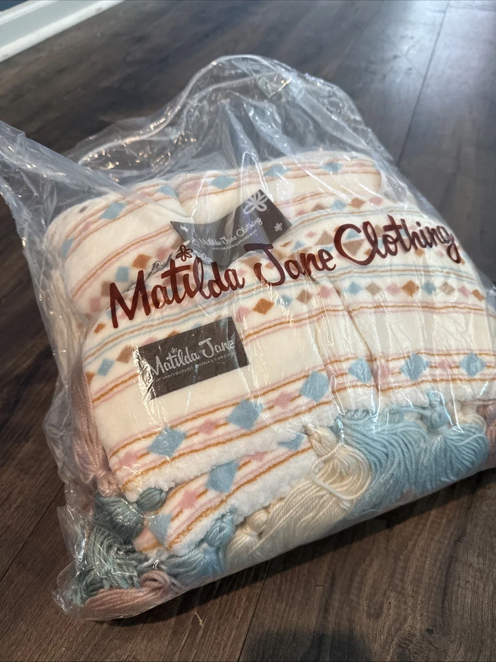 NWT Matilda Jane Tasseled throw Blanket New In Bag - Image 2 of 4