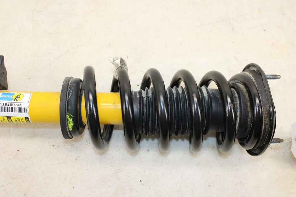 Amortiguador delantero izquierdo Bilstein OEM MT96 Jeep Grand Cherokee SRT8 2012-2015 Foto 3 de 4