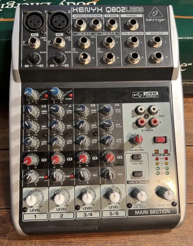 Behringer Xenyx 802 Mixing Console, 8 Channel - Black - Picture 8 of 8