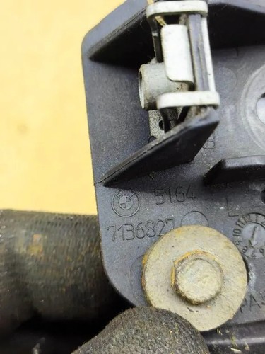 BMW 3 Touring E91 Scheinwerferhalter links 7136827 2.00 Diesel 2009 33157909