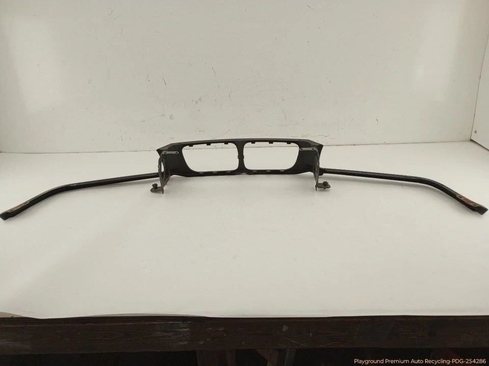 BMW 318ti E36 HATCHBACK Front Headlight Grille Mounting Nose Panel Fits 92-99 Foto 4 de 4