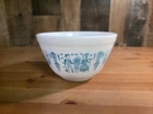 Vintage Pyrex Amish Butterprint Small 1 1/2 PT Mixing Bowl Turquoise White 401