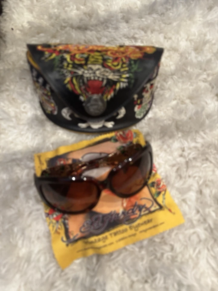 Vintage Ed Hardy Crystal Sunglasses Designer Tattoo Eyewear Women’s One Size - Image 3 of 3