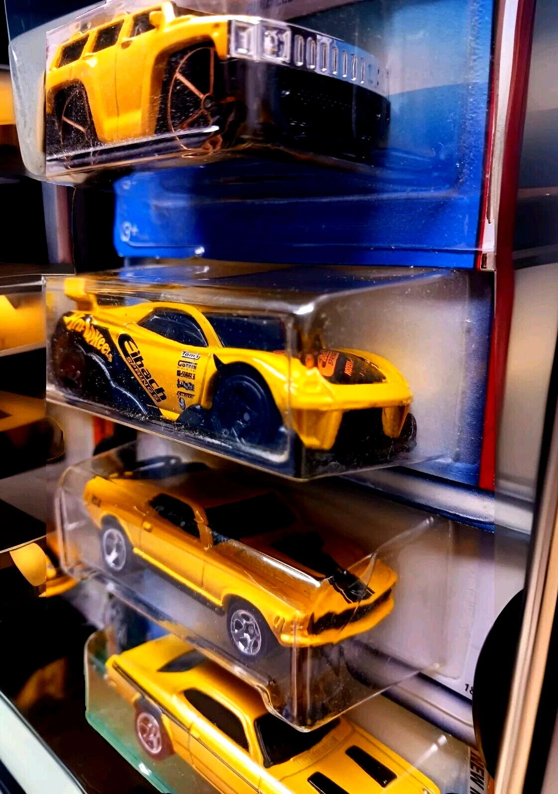 Picture 4 of 24