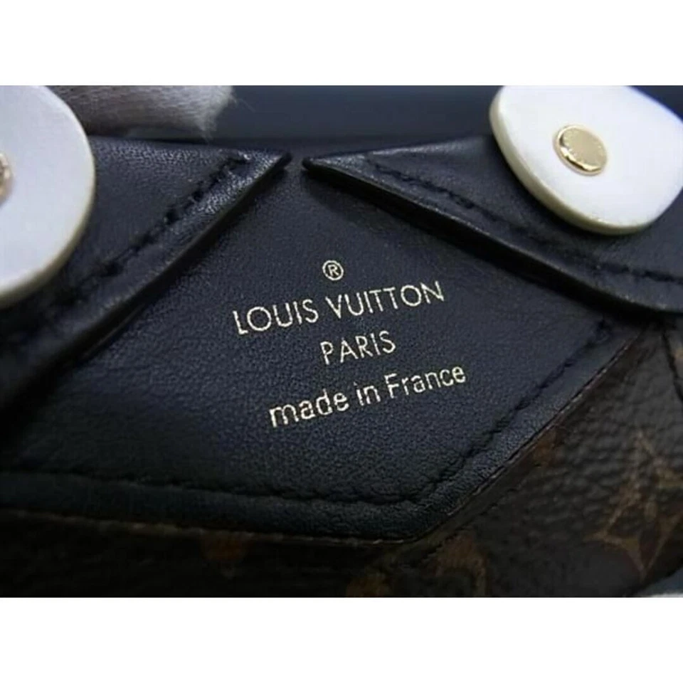 Louis Vuitton GI0568 Estuche Monograma Vaca AirPods Estuche Foto 3 de 4