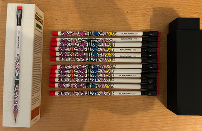 12 Brand New Special Ed. Blackwing Vol 292 Keith Haring Dancing Figures pencils