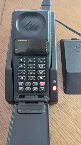 Motorola Microtac II Analog Mobile Phone Vintage Retro - Photo 3 sur 5