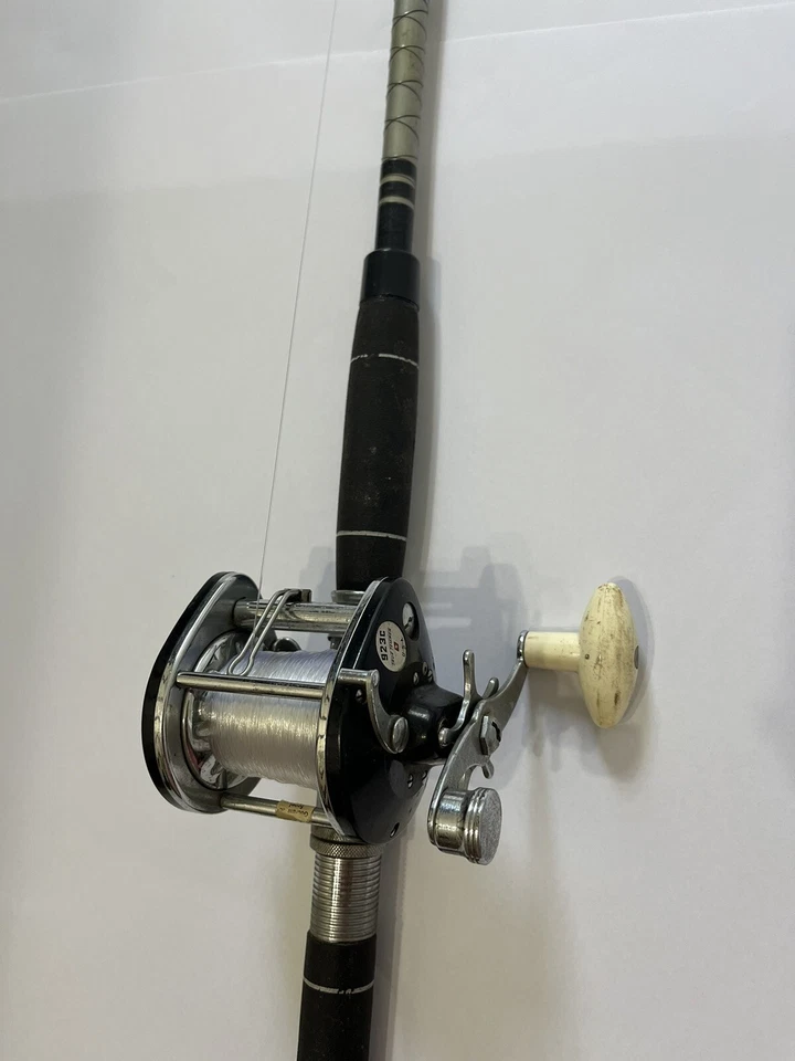 Master Graf Action Fishing Rod Heavy Model2152 6.5’ 20-80Lb. True Temper 923C - Image 3 of 4