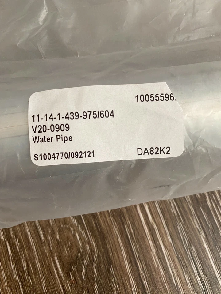 BMW Coolant Transfer Pipe - Vaico 11141439975 - Image 3 of 3