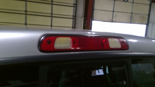 2000-06 Toyota Tundra Third 3rd Brake Light Avoidance Lamp OEM | eBay