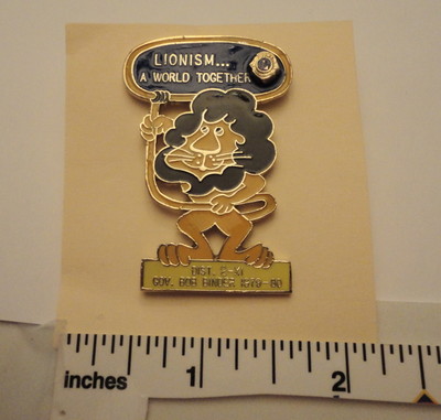 District 2-XI - Gov. Bob Binder - 1979 1980 - Lionism... A World Together -