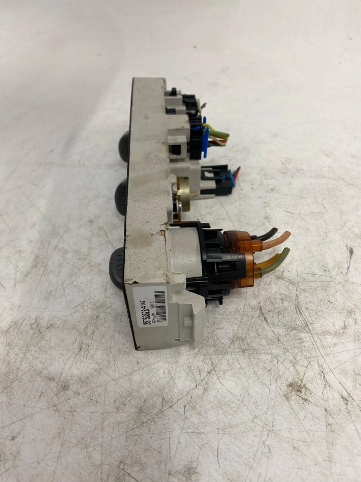 Interruptor selector de aire acondicionado usado se adapta a: Chevrolet Express 2500 2004 camioneta montado en el tablero principal Foto 4 de 4