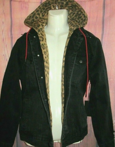 MENS FOREVER 21 LEOPARD ANIMAL PRINT 