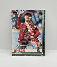 2019 Topps Holiday Baseball Mega Box Cards 14