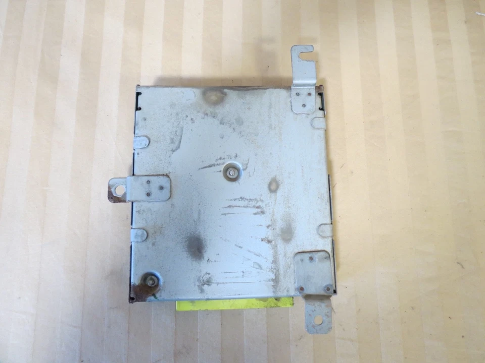 90 91 92 93 Isuzu Amigo Pickup Truck Engine Control Unit FED 8943342531 EPC-K112 Foto 4 de 4