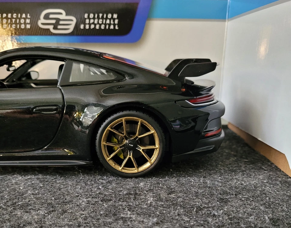2022 Porsche 911 GT3 Black Metallic Special Edition Paint Gold Wheels 1/18 1:18 - Image 4 of 4