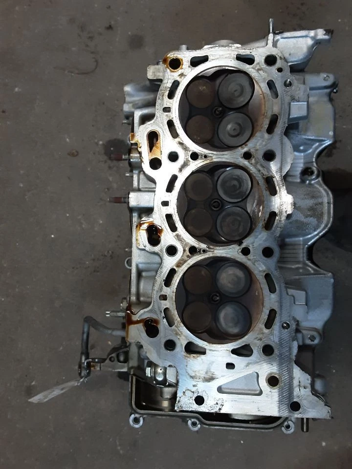 Culata de conductor motor 3,5 L 2GRFE 6 cilindros compatible con 05-18 AVALON 655699 Foto 3 de 4