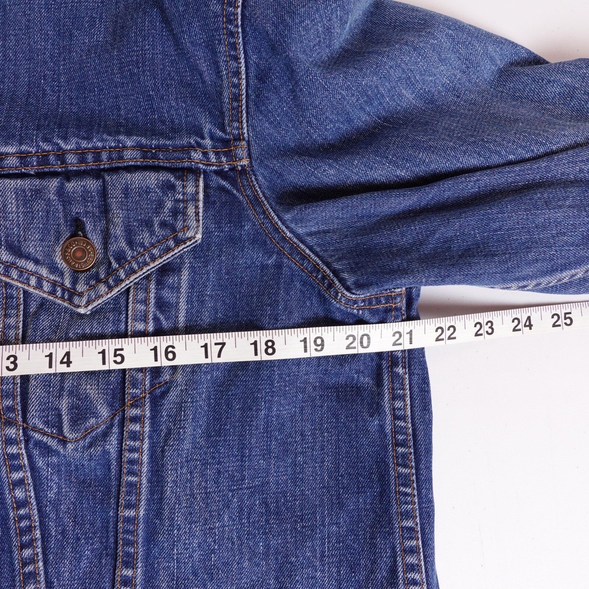 Vintage 70s Levis 70505-0217 Denim Type 3 2 Pocket Trucker Vintage 70s Levis 70505-0217 Denim Type 3 2 Pocket Trucker