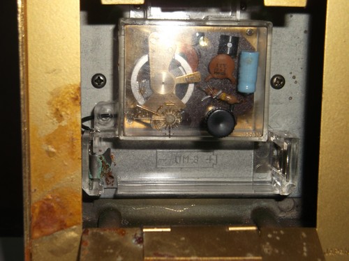 seltene alte elektromechanische Tischuhr Bulova Transistor, 1970er Jahre - Bild 7 von 8