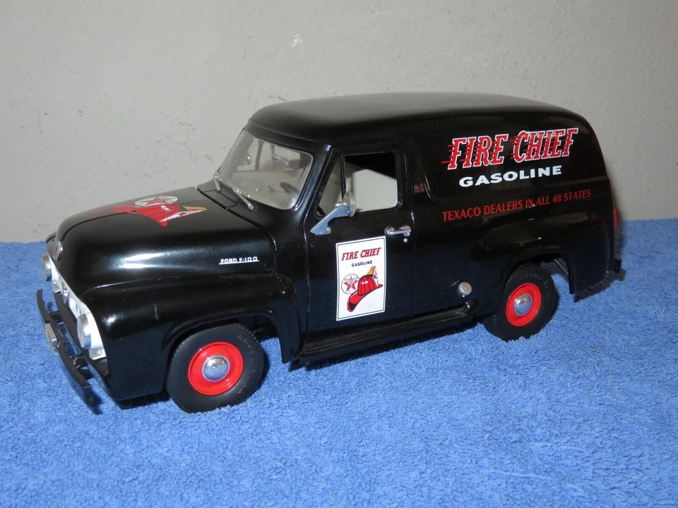FIRE CHIEF 1:18 1953 FORD F-100 PANEL PRECISION GEARBOX HOOD DOORS & REAR OPENS - Image 2 of 4