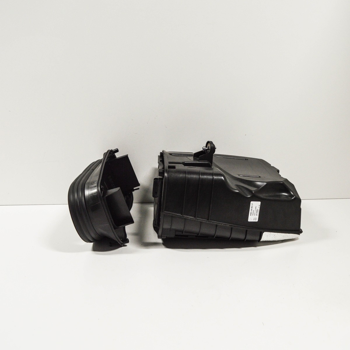PORSCHE MACAN 95 Air Intake Muffler Cleaner Filter Box 95B129601F 
