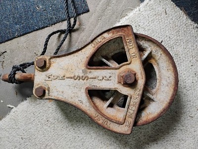Mckissick 12'' 10 Ton Pulley Block.
