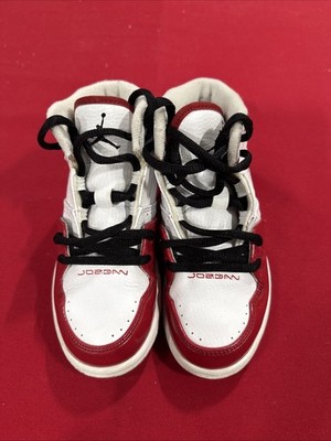Youth Pair of Jordan 1 Flight Mid ''Chicago'' sneakers Size  12C