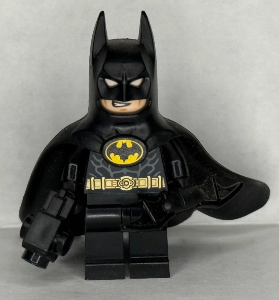 LEGO 1989 Batmobile Minifigures – Batman, Joker & Vicki Vale – Retired Set 76139 - Image 3 of 4