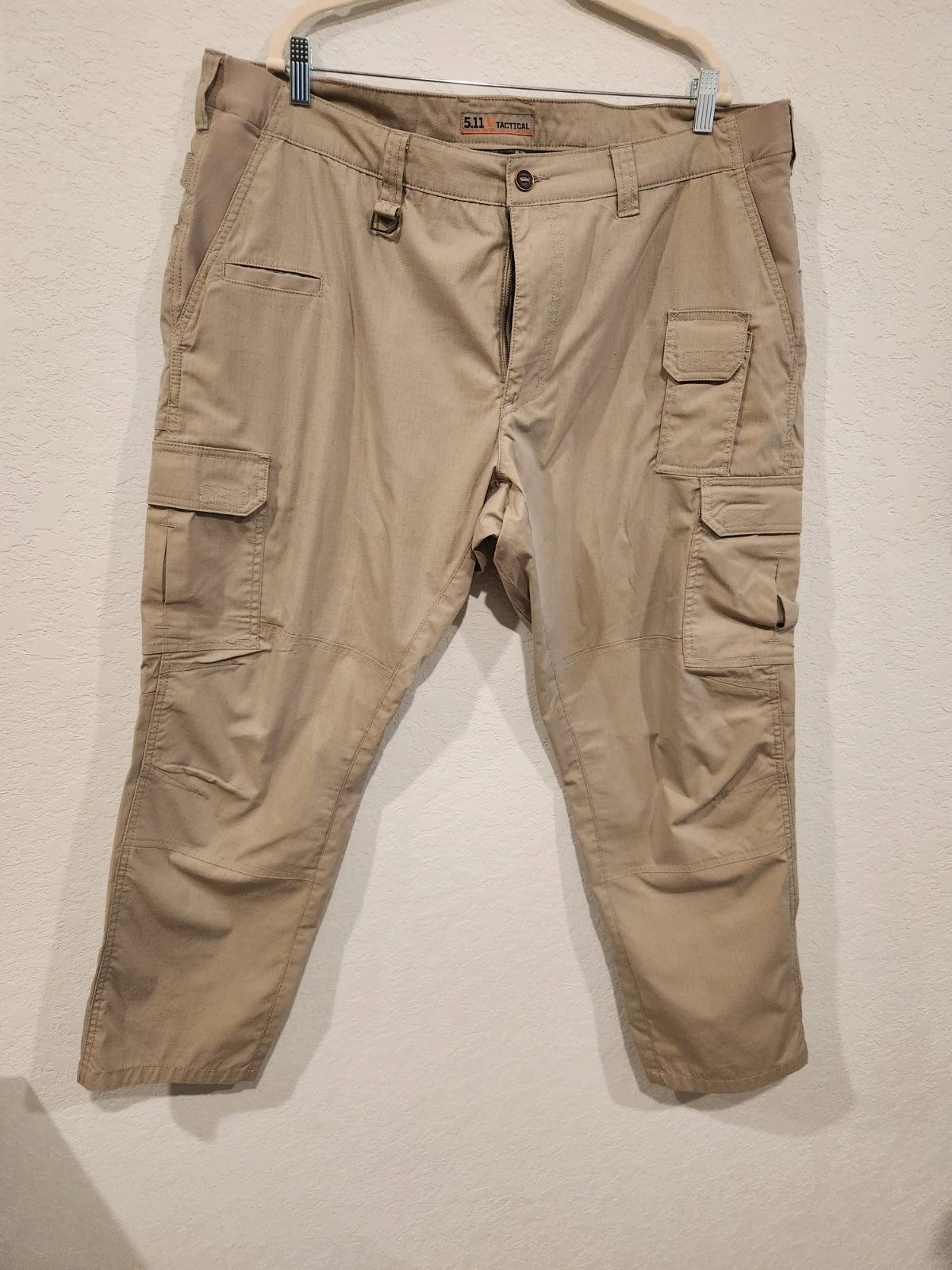 5.11 Tactical Cargo Pants Men’s 42x30 Khaki Ripstop Multi-Pocket Outdoor Hiking
