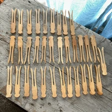 Lot of 35  Wooden Flat Head And Sided Clothes Pins 3.75" Long,EUC, MADE IN USA