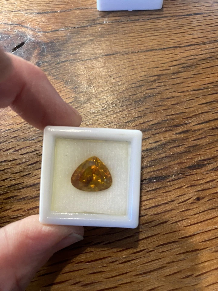 Esfalerita amarela/laranja ardente 7,71 quilates não tratada ótimo flash - Imagem 3 de 4