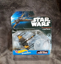 Hot Wheels Star Wars Die Cast POE'S X-WING Fighter w/Flight Stand Disney