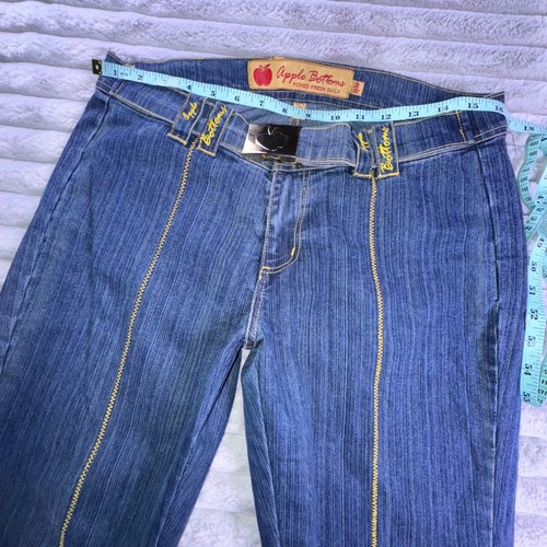 Apple Bottoms Jeans Women's 9/10 Y2K Low Rise Bootcut Denim Belted Apple Pockets - Picture 10 of 14