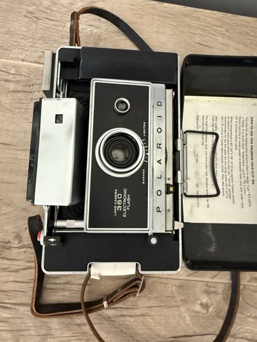 Vintage POLAROID 360 Land Camera Electronic Flash w/ Hard Case + Strap Untested - Picture 7 of 10