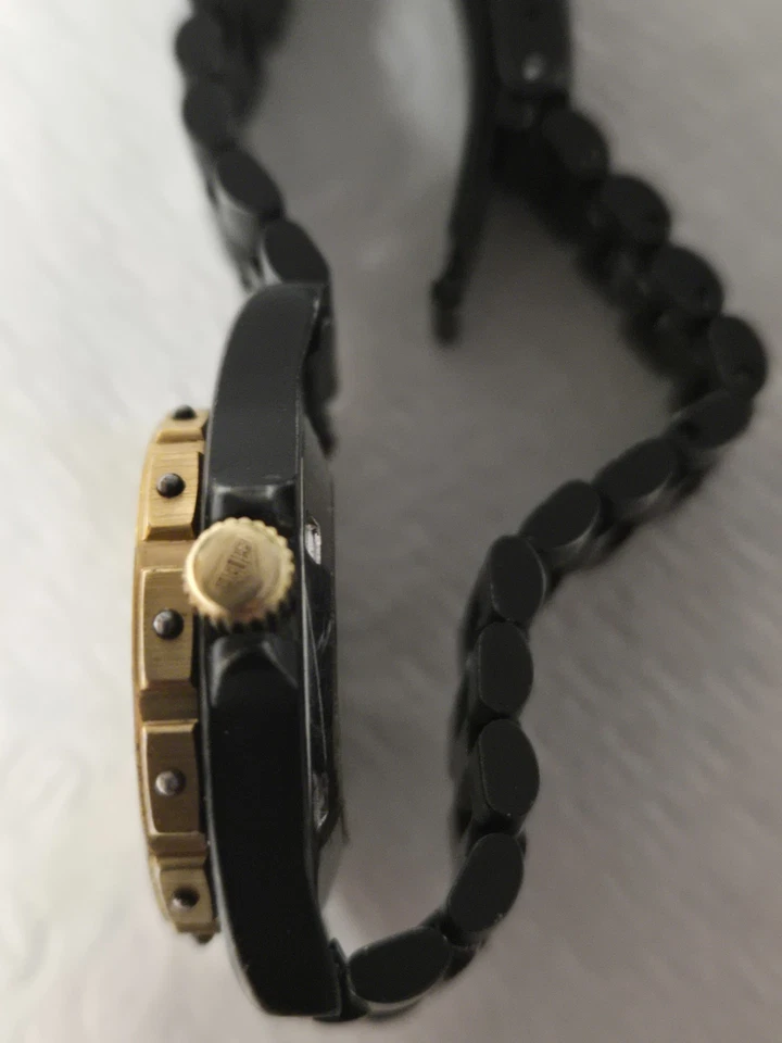 HEUER Ref. 936.005. Relógio de mergulho raro feminino 1000 Series ouro preto 200M - Imagem 4 de 4