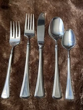 Washington Forge Larissa 5 Pc Stainless Place Setting Flatware Fork Spoon Set