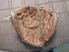 Vintage Wilson A2010 Softball Glove