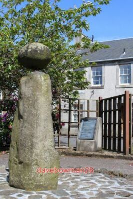 FOTO DER DAGON STEIN HASTINGS QUADRAT DARVEL MÖGLICH STEHENDER STEIN DER HAT