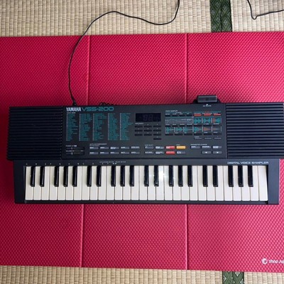 JUNK] Yamaha Portasound VSS-200 Digital Voice Sampler Synthesizer 