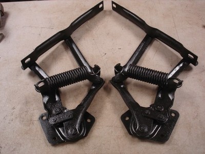1969 1970 1971 1972 Oldsmobile 442 Cutlass F85 Hood Hinges Original GM OEM OLDS
