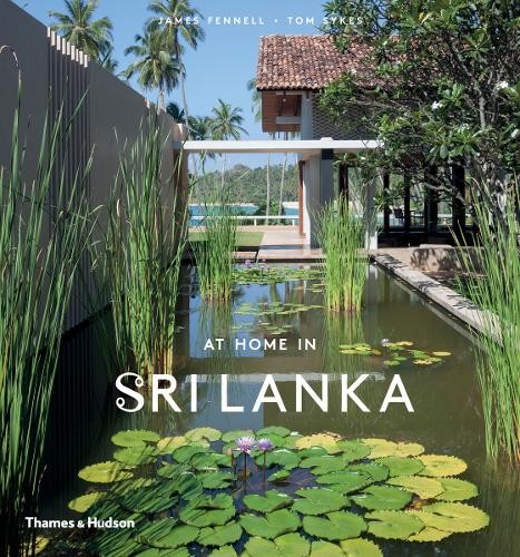 At Home in Sri Lanka (Copertina rigida)