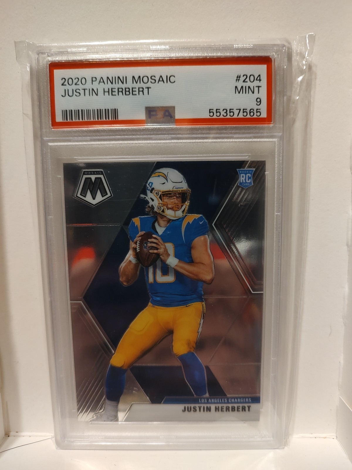 2020 Panini Mosaic Rookies Justin Herbert #204 PSA 9 Chargers