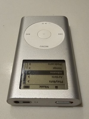 Apple iPod Mini A1051 2nd Generation 6GB MP3 Player M9800LL/A