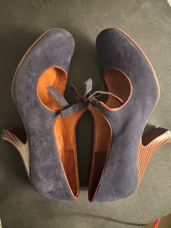 Chie Mihara Blue Suede Mary Jane Pumps Block Heels Bow EU 39 1/2  US 8.5