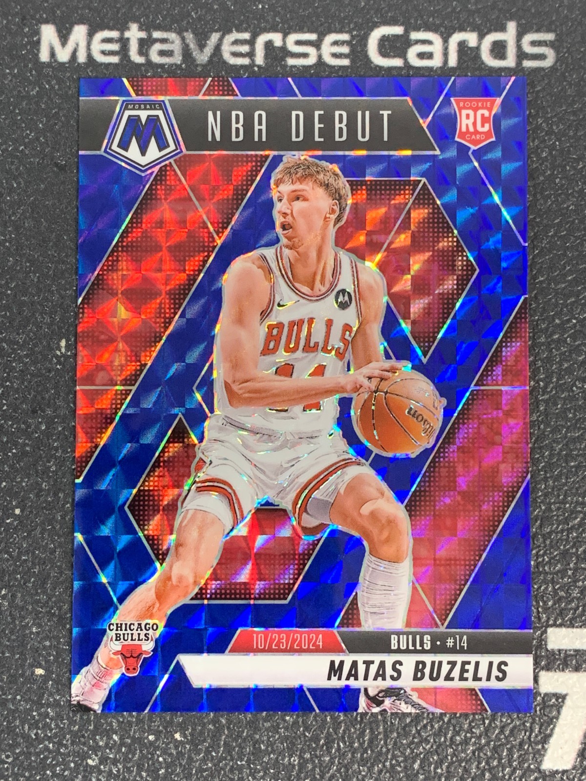 2024-25 Panini Mosaic NBA Debut Matas Buzelis #257 Blue Mosaic Prizm /199 (RC)