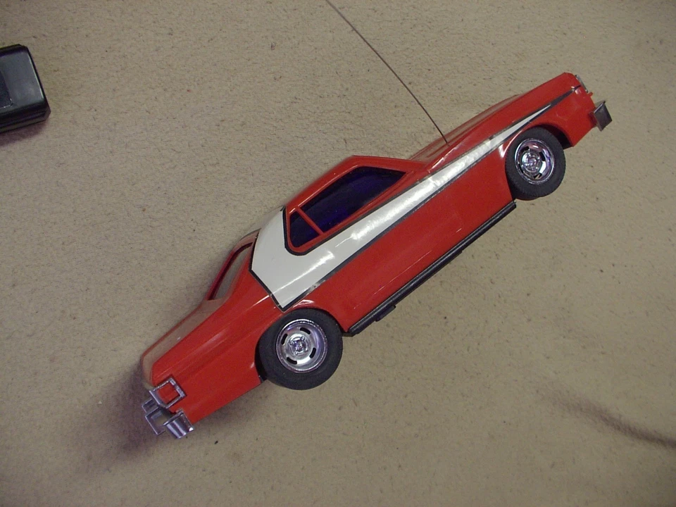 1976 Starsky & Hutch Radio Controlled Ford Torino, Galoob, working - Image 3 of 4