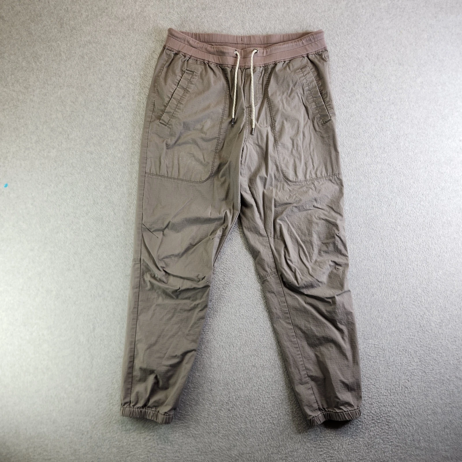 Vuori Pants Mens L Gray Ripstop Traveler Jogger Biking Hiking Outdoors Camping