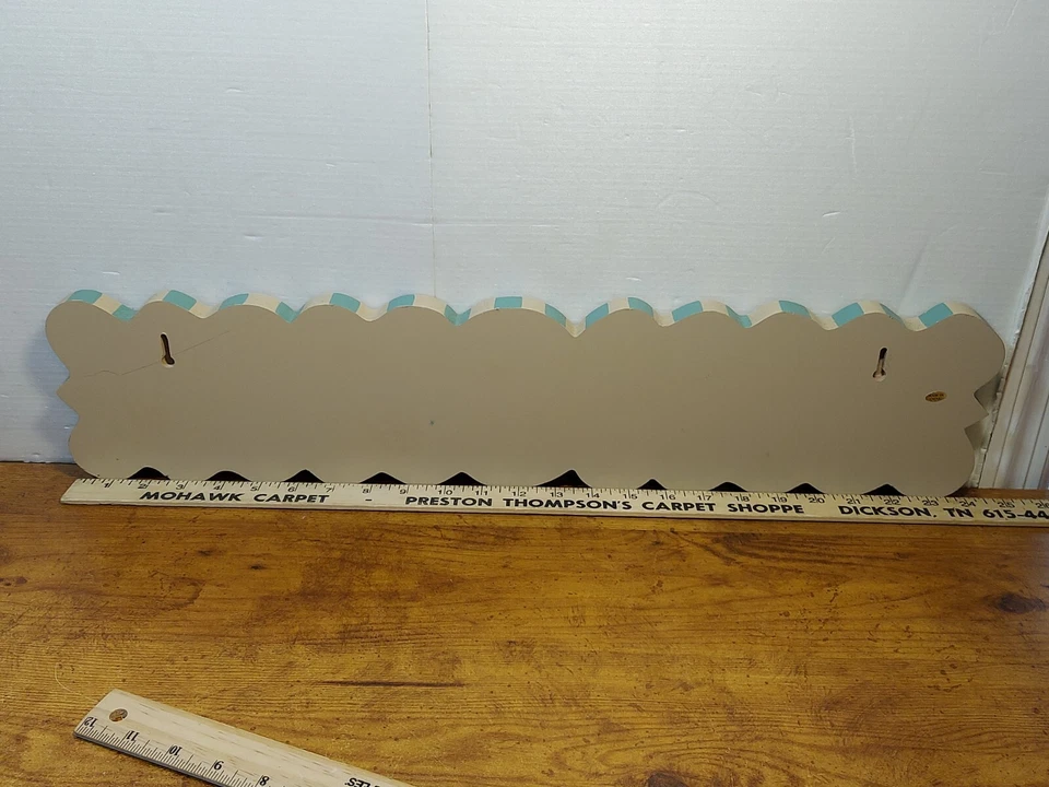 Letrero colgante de madera I KISS BETTER THAN I COOK 24" X 5,5" Foto 2 de 4