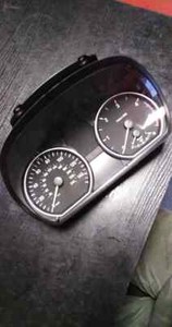 BMW 1er E81 E82 E87 E88 D Diesel Kombiinstrument Tacho Uhren 9220950
